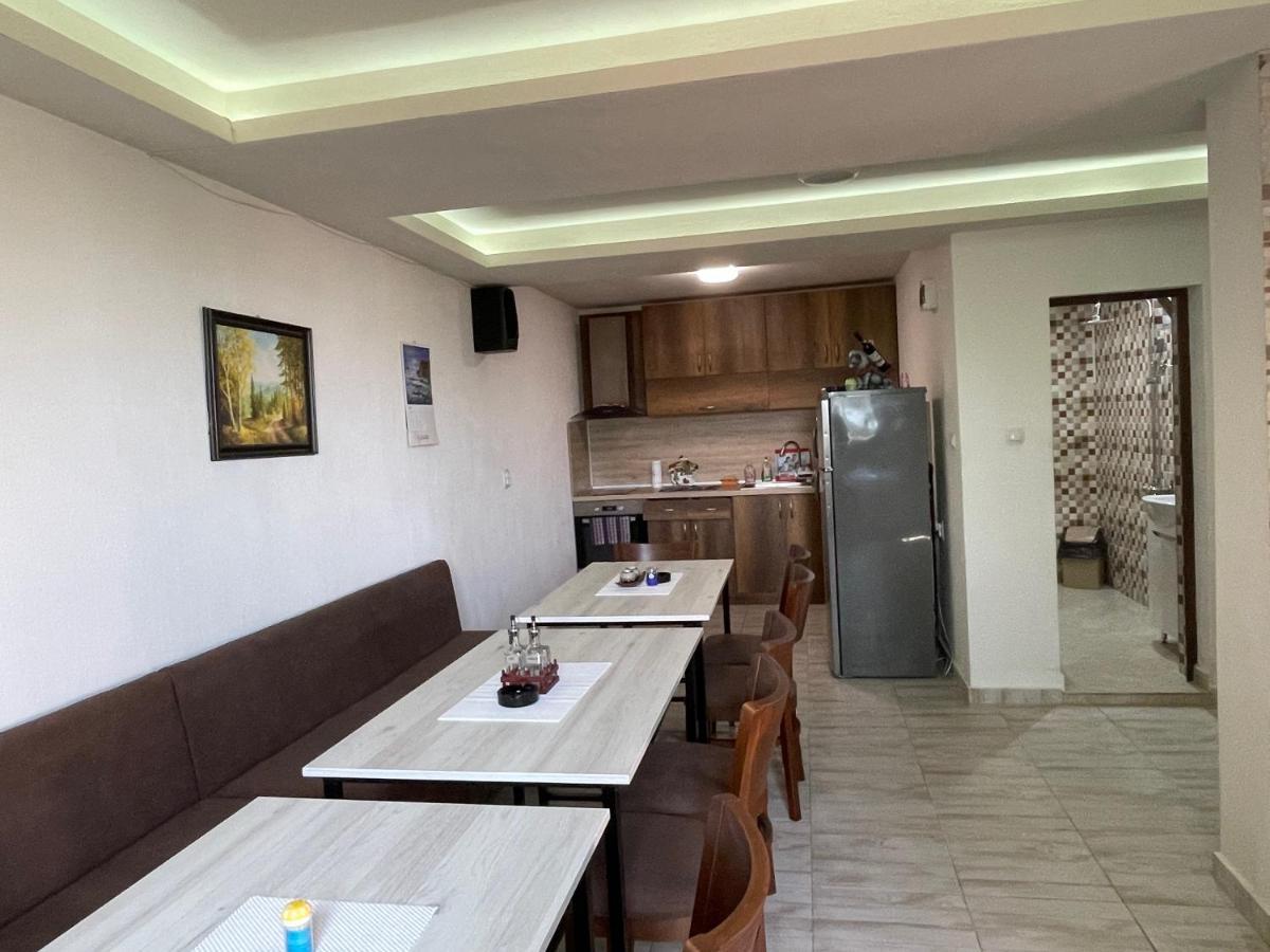 Saint Maria Guest House فيلينغراد المظهر الخارجي الصورة