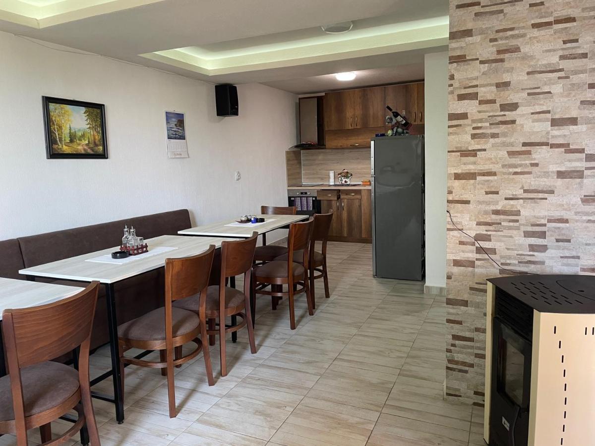 Saint Maria Guest House فيلينغراد المظهر الخارجي الصورة